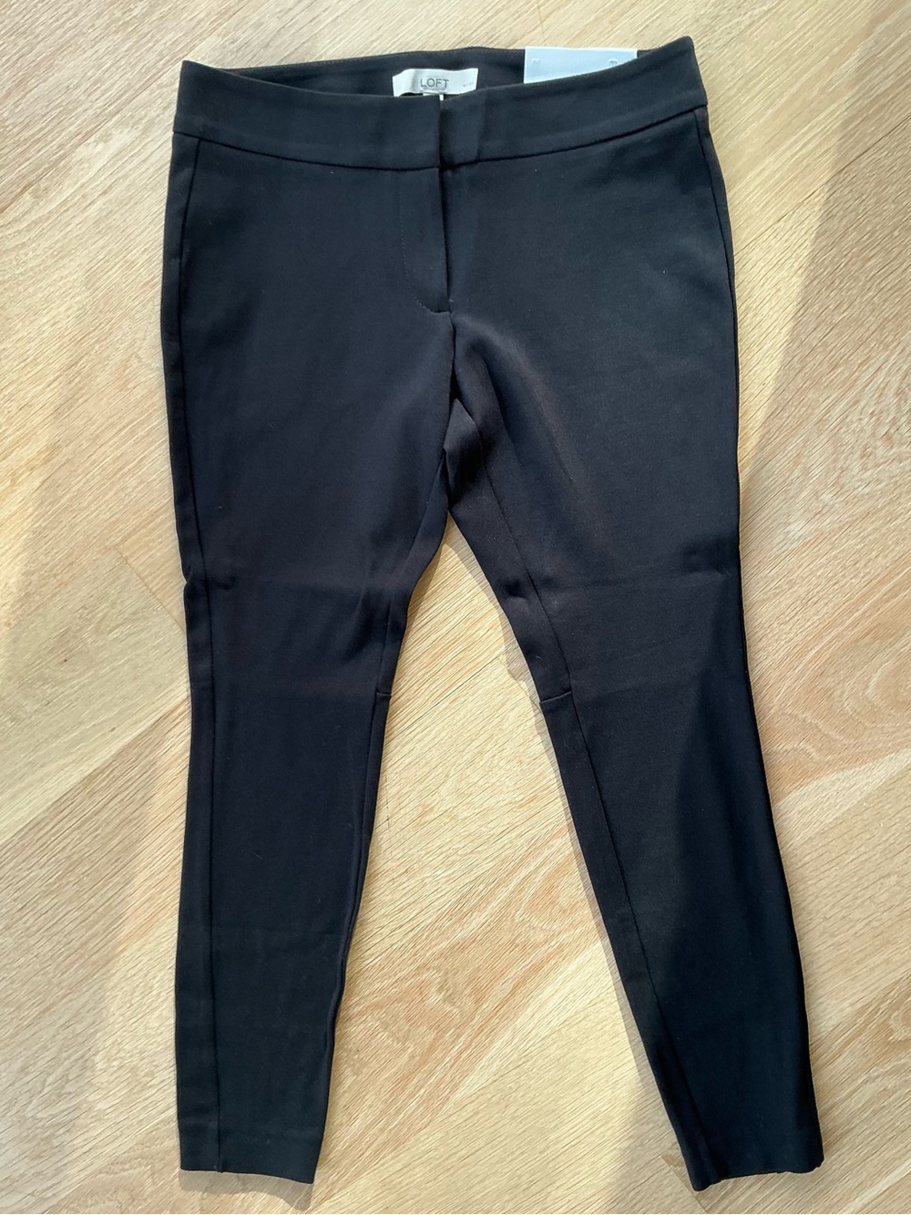 Loft Julie Skinny Ankle Stretch Curvy Classic Black Pant Women’s Size 8P NWT!